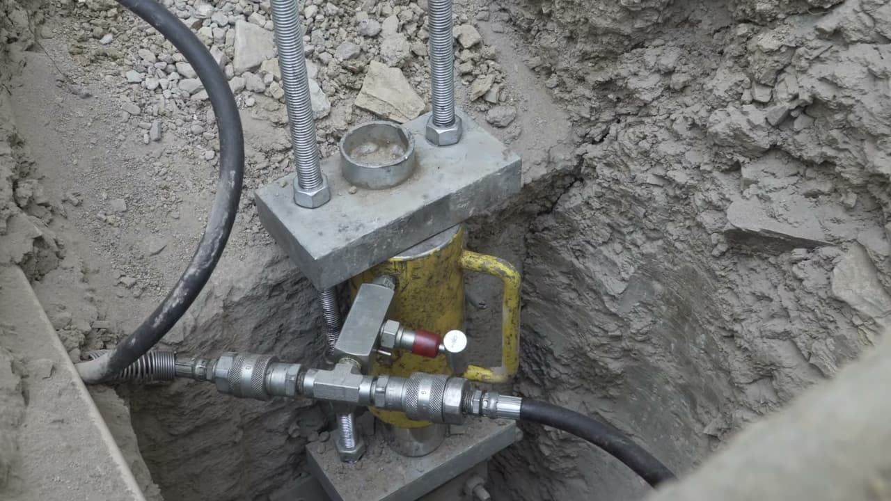 Lifting a Concrete Tilt Up in Diamond Bar. Video preview.