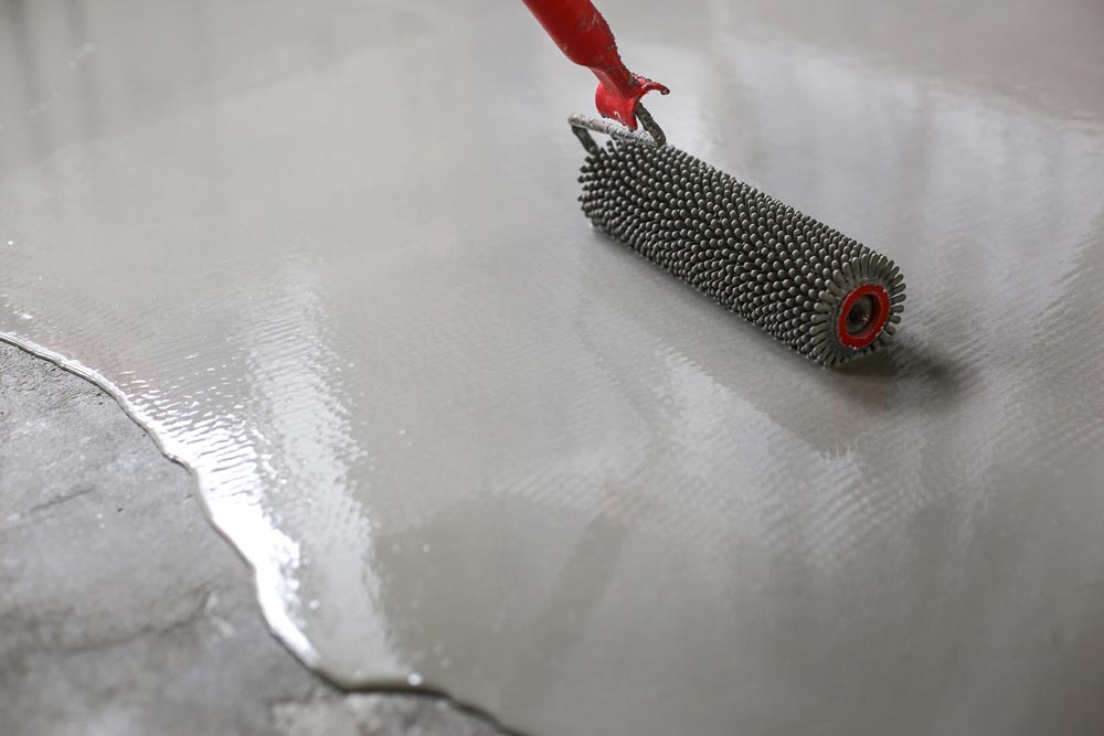 Self-leveling concrete is a versatile product that creates a smooth, level surface on various substrates with minimal effort.